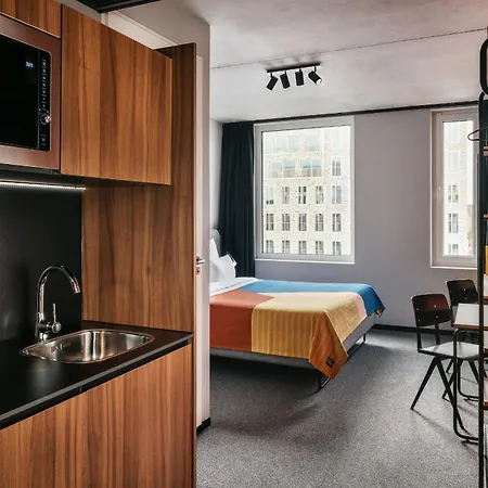 The Social Hub Extended *