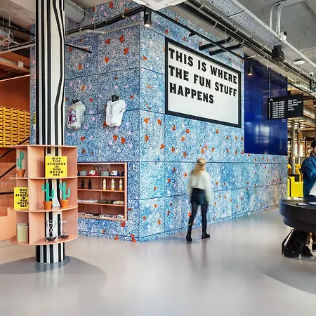 The Social Hub Extended ホテル