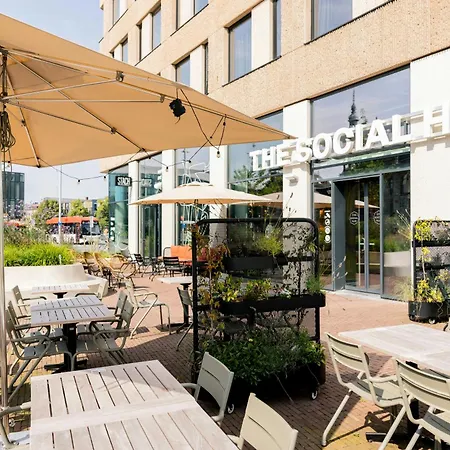 Отель The Social Hub Extended *