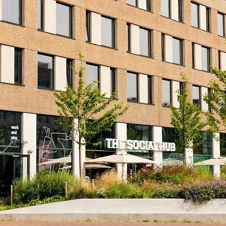 The Social Hub Extended Отель *