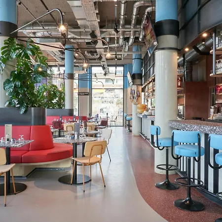 The Social Hub Extended Отель