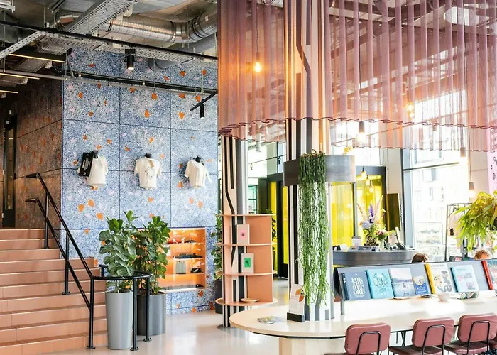 The Social Hub Extended