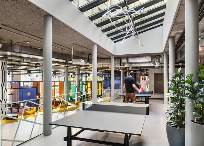 The Social Hub Extended فندق دلفت