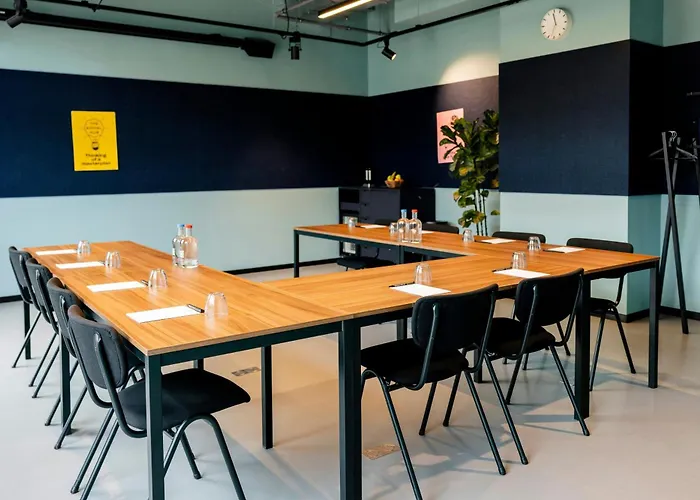 The Social Hub Extended