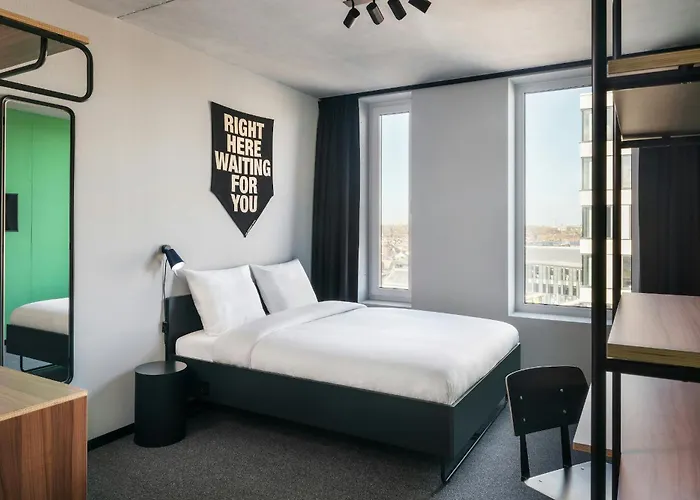 The Social Hub Extended * 델프트