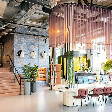 The Social Hub Extended