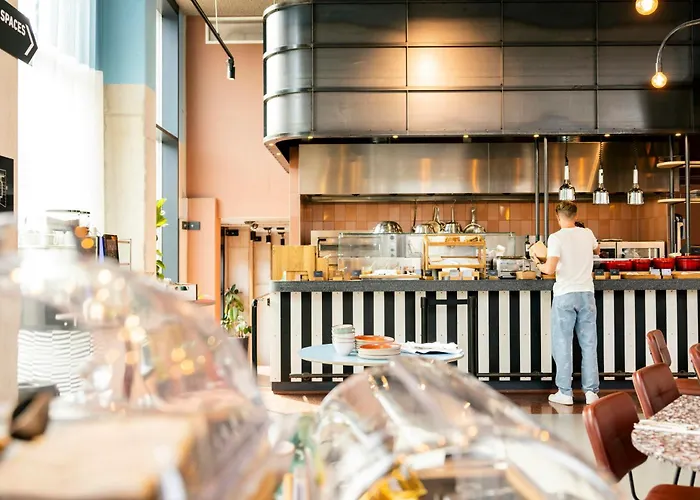 The Social Hub Extended Hotel *