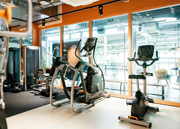 The Social Hub Extended * Delft